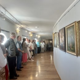 выставки Союза художников Ленинградской области "Цветы красноречивей слов".